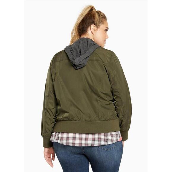 Torrid Nylon Jersey Bomber Olive  Jacket Size 2X - Picture 2 of 10